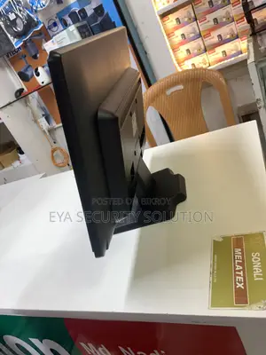 19" Monitor