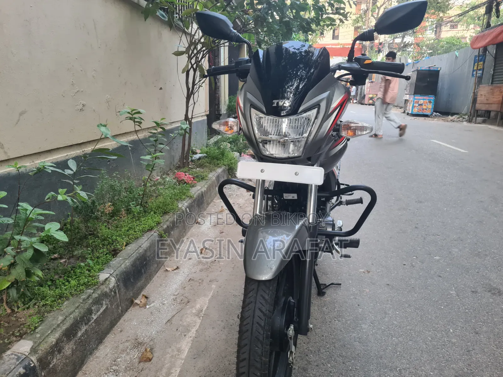 TVS Metro Plus 2025 Gray