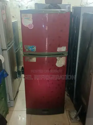 337 Liter running Walton fridge for sale.