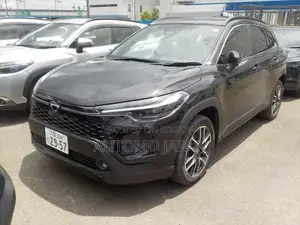 নতুন টয়োটা করোলা ক্রস ২০২৬ ব্ল্যাক