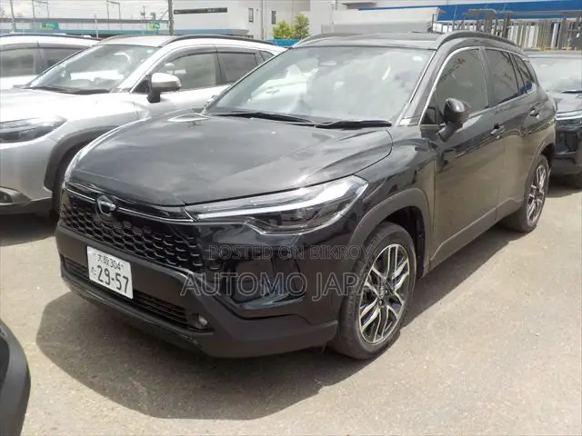 নতুন টয়োটা করোলা ক্রস ২০২৬ ব্ল্যাক