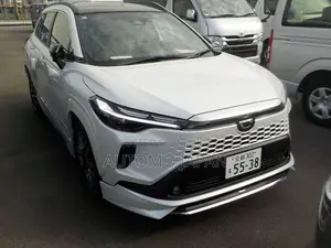 New Toyota Corolla Cross 2025 Pearl