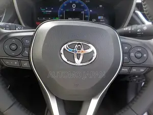 New Toyota Corolla Cross 2025 Pearl