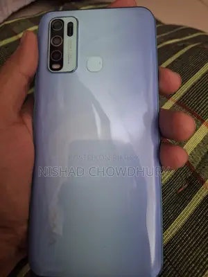 Vivo Y50 128 GB