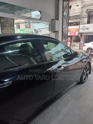 হোন্ডা সিভিক ২০১৭ কালো