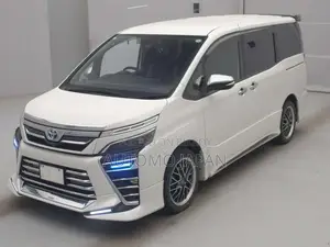 Toyota Voxy 2021 Pearl