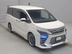 Toyota Voxy 2021 Pearl