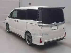 Toyota Voxy 2021 Pearl