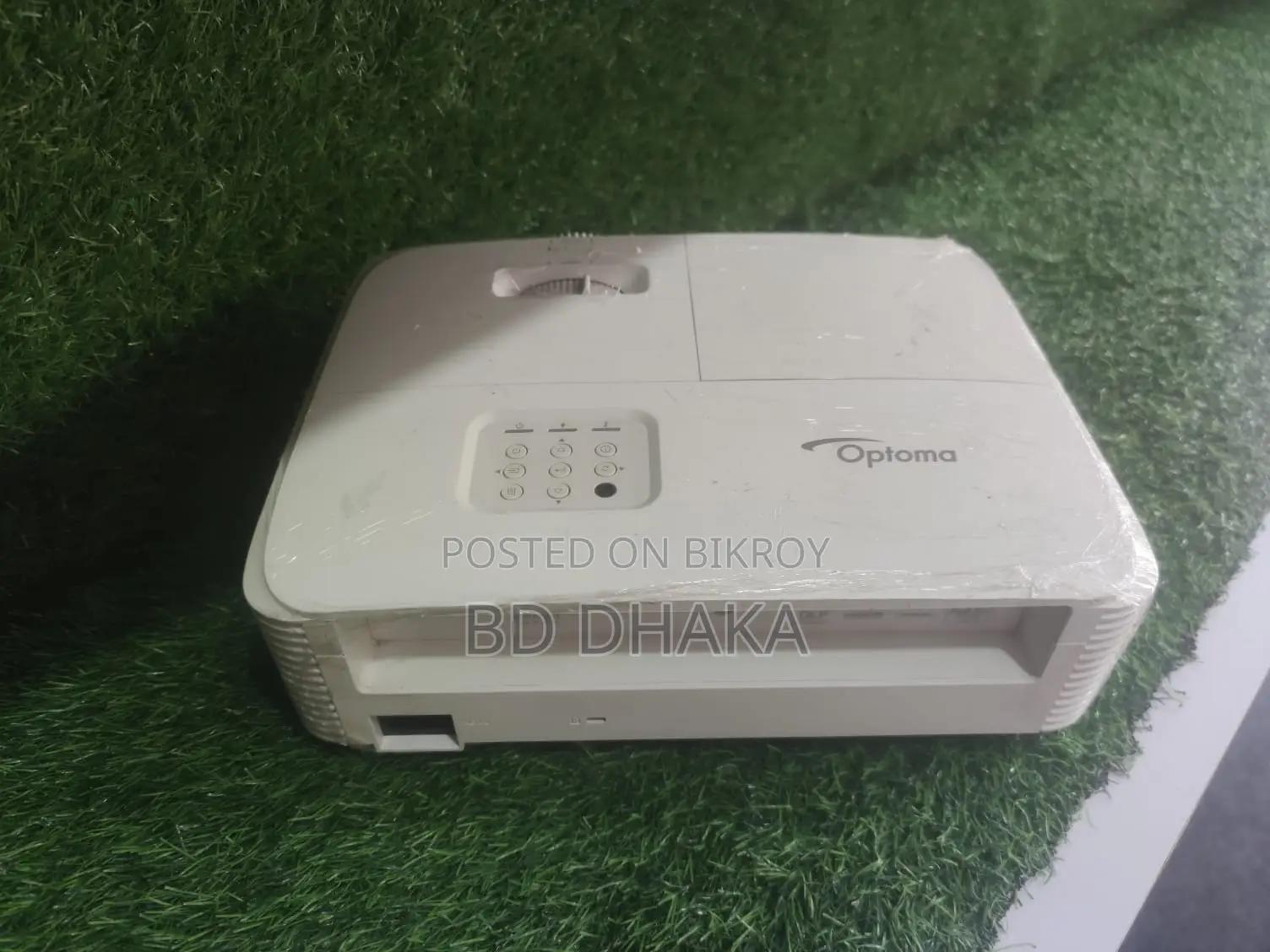 Projector for sale, full fresh condition