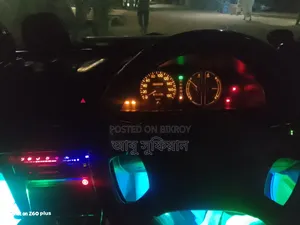 Toyota Corolla 1997 White