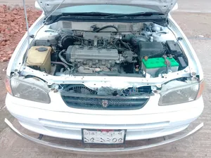 Toyota Corolla 1997 White