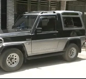 Jeep Cherokee 2000 Black