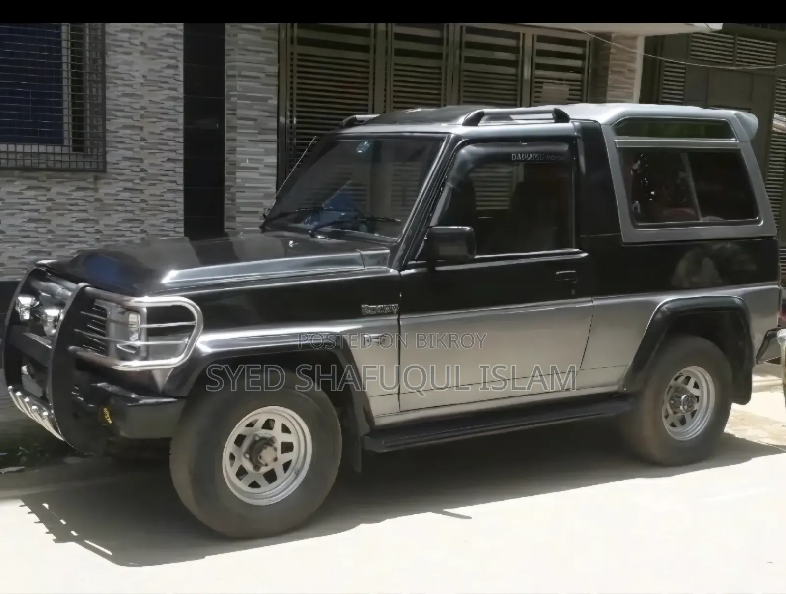 Jeep Cherokee 2000 Black