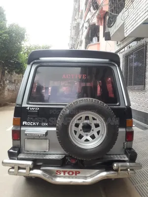 Jeep Cherokee 2000 Black