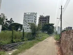 এল-ব্লক, (৩+৩)=৬ কাঠা প্লট আর্জেন্ট সেল ফর বসুন্ধরা আর/এ
