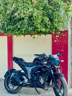 নতুন সুজুকি জিক্সার মনোটোন ২০২৩ ব্ল্যাক