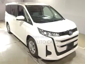 Toyota Noah 2022 Pearl