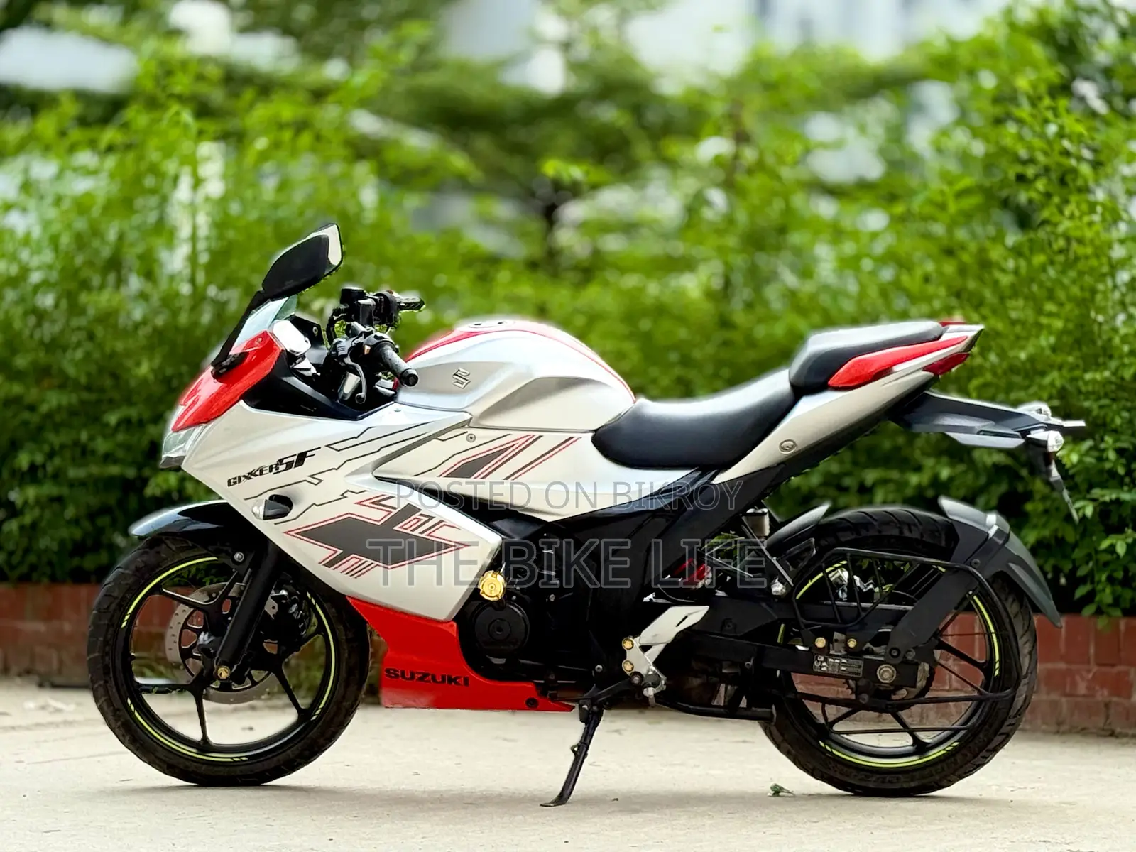 Suzuki Gixxer Fi ABS 2024 Orange
