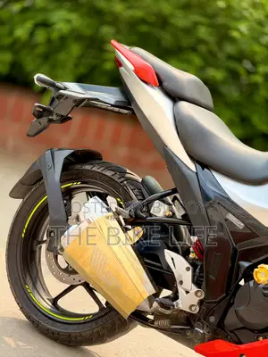 Suzuki Gixxer Fi ABS 2024 Orange