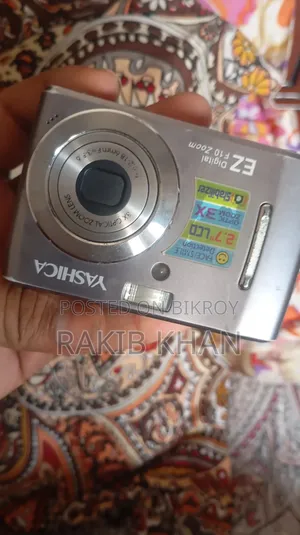 ভিনটেজ ইয়াসিকা ইজেড ডিজিটাল এফ১০ জুম
