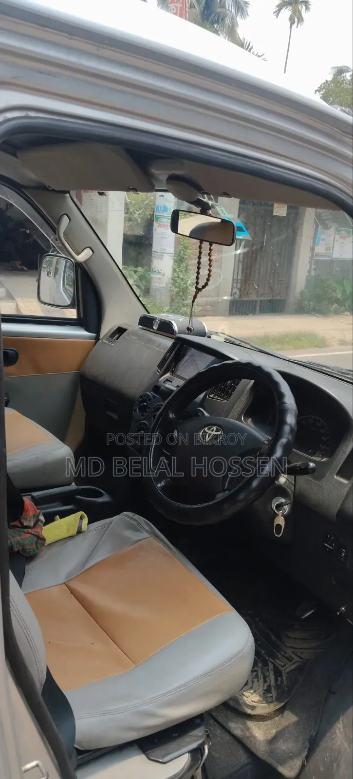টয়োটা টাউন এক্স ২০১০ গ্রে