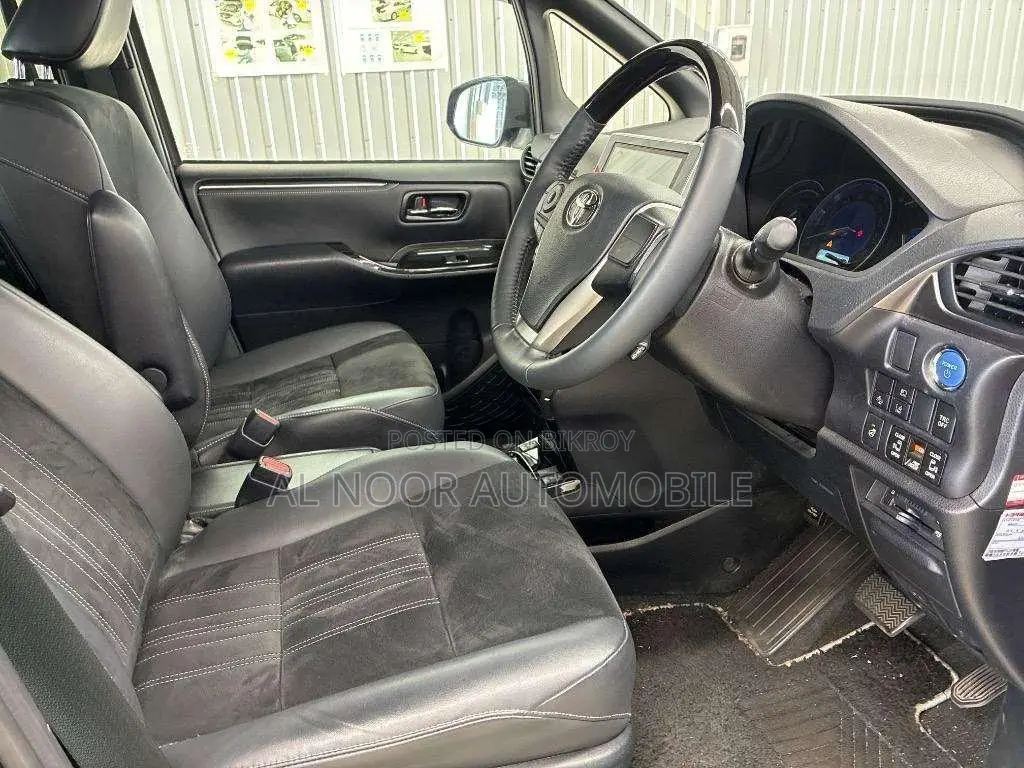 Toyota Esquire 2021 Black
