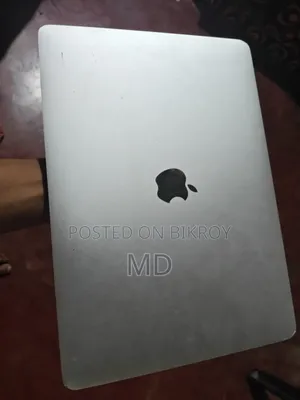 Laptop Apple MacBook Pro 2017 8GB Intel Core I5 HDD 250GB