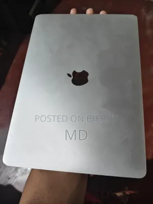 Laptop Apple MacBook Pro 2017 8GB Intel Core I5 HDD 250GB