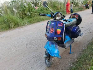 বাজাজ চেতক ১৯৯৬ নীল