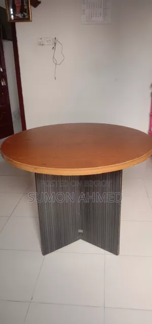 টেবিল বিক্রি কোরব