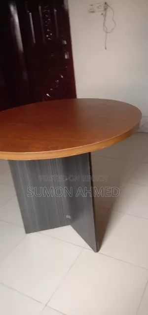 টেবিল বিক্রি কোরব