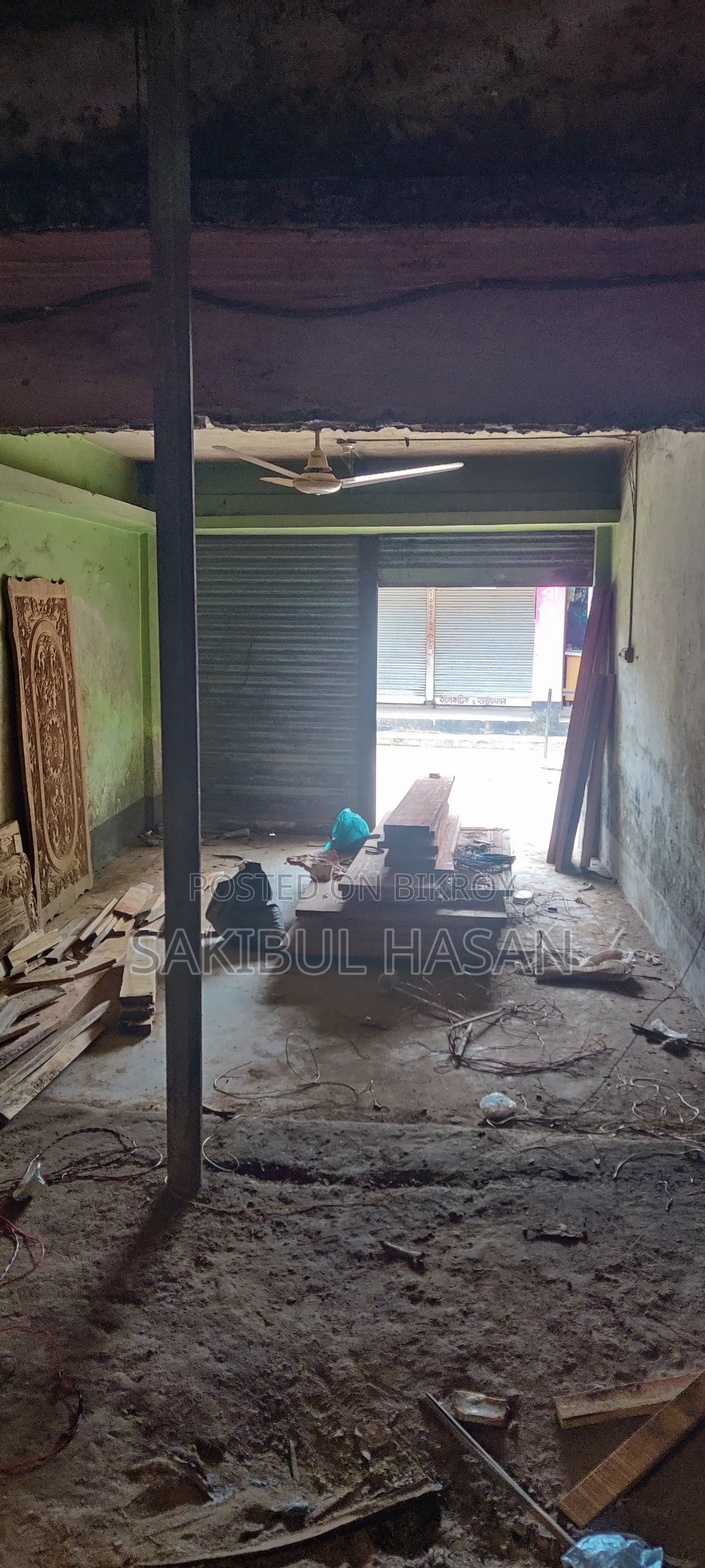 Warehouse for rent.
