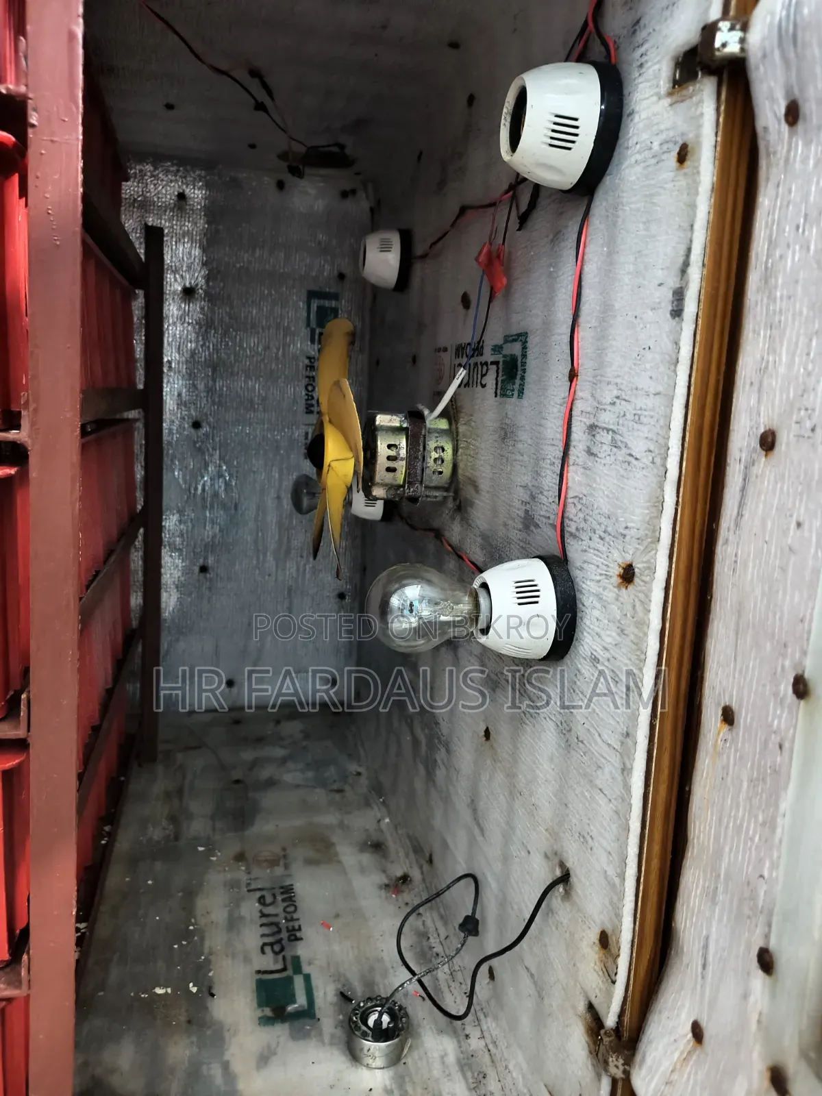 Incubator for 1400 Chicken Eggs