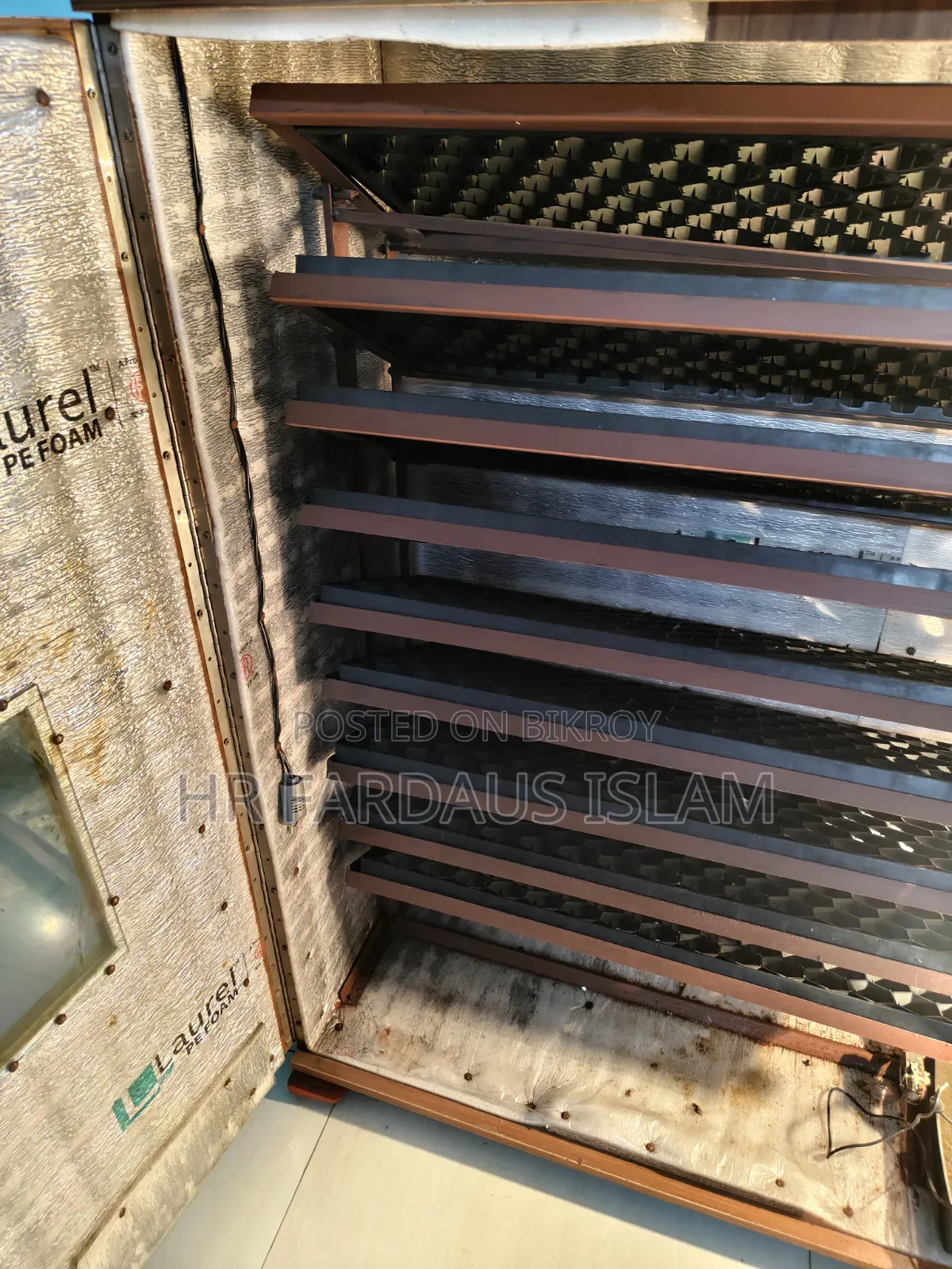 Incubator for 1400 Chicken Eggs