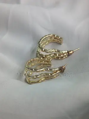Modern Elegant Jewellery for Daily Use / Office / Party for Ladies.
