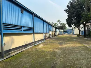 মাওনায় ৫৬,২০০ বর্গফুটের ফুড ফ্যাক্টরি সহ ৯.৭৯ বিঘা জমি