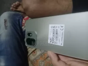 আইটেল এ১০০সি ৬৪ জিবি সিলভার