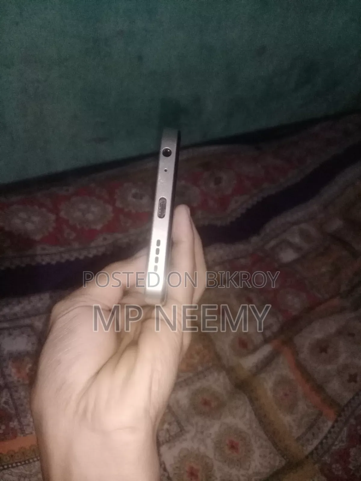আইটেল এ১০০সি ৬৪ জিবি সিলভার