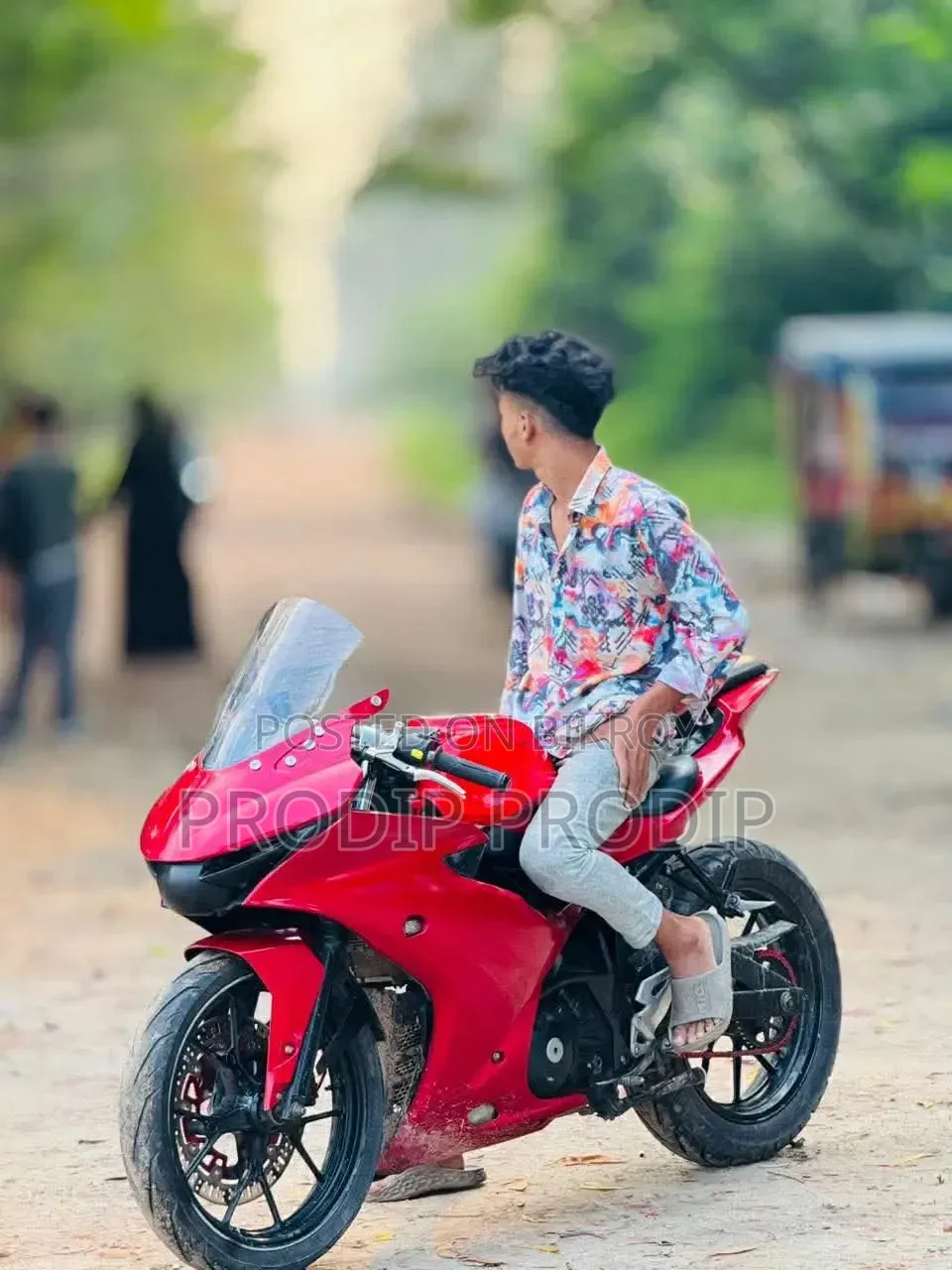 Suzuki GSX-R 2021 Red