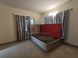 4-Bedroom Apartment in Gulshan for Rent