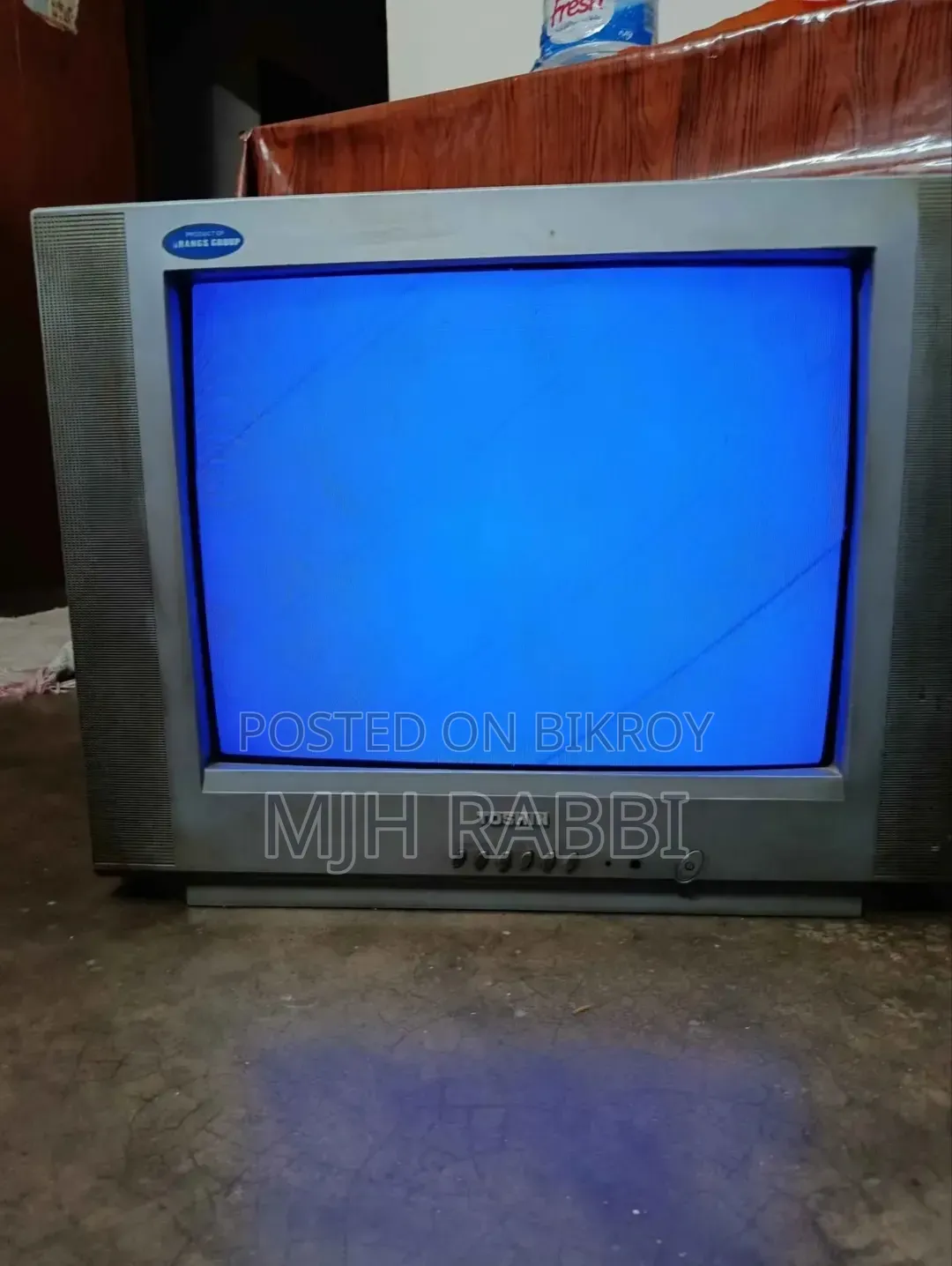 Range CRT Tv 21" (Colour Box Tv) With Original Remote