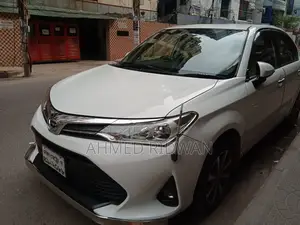 টয়োটা এক্সিও ১.৫ জি ফোর-হুইল ড্রাইভ ২০১৯ সাদা