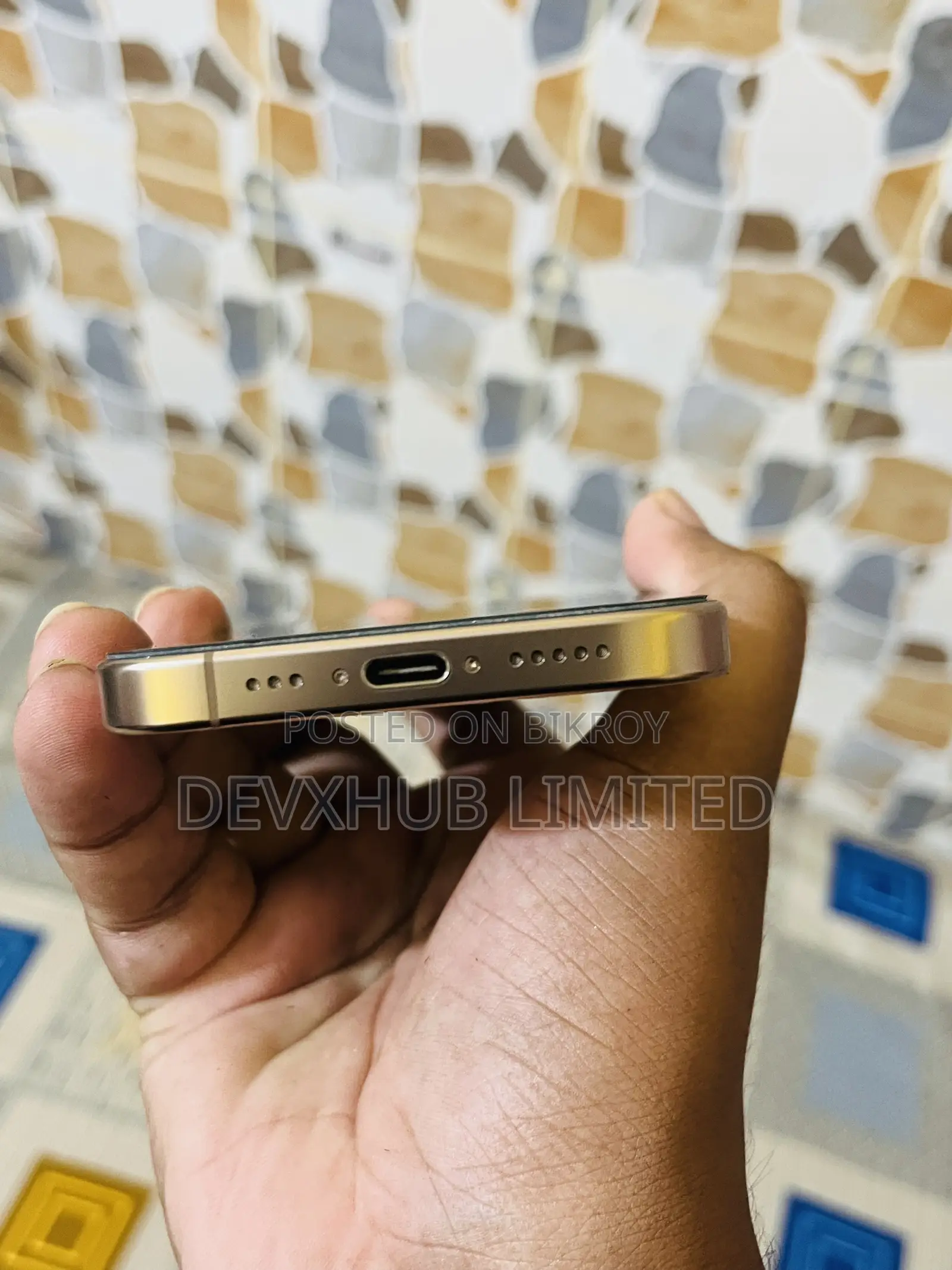 অ্যাপল আইফোন ১৬ প্রো অ্যাপল কেয়ার+ সহ