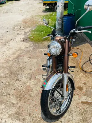 New Royal Enfield Classic 350 2025 Brown