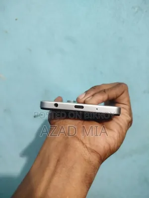 Vivo Y04 128 GB Silver