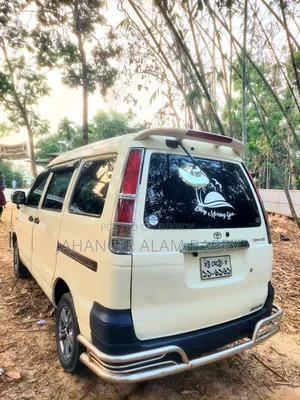 Toyota Noah 2007 Off White