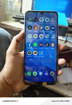New Realme V30 128 GB