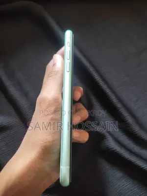 Apple iPhone 11 64 GB