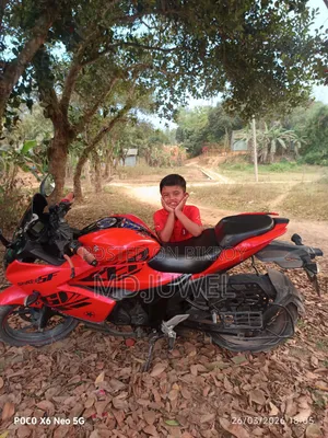 Suzuki Gixxer SF FI 2023 Red
