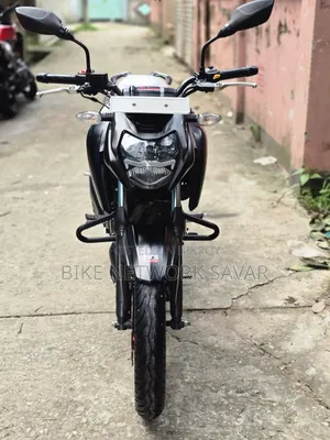 টিভিএস আপাচে ১৬০ ৪ভি ২০২৫ কালো